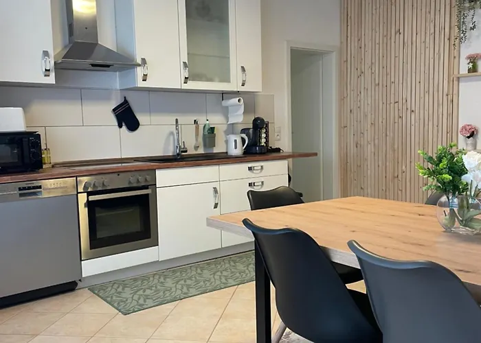 Lejlighed Blick Auf Kirche *